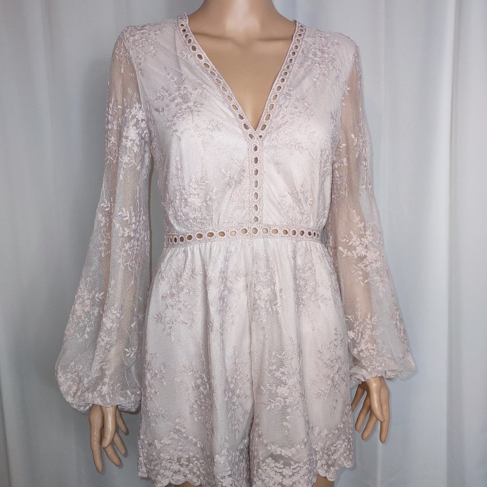 Limelush pale Lavender lace shorts long sleeve romper size S